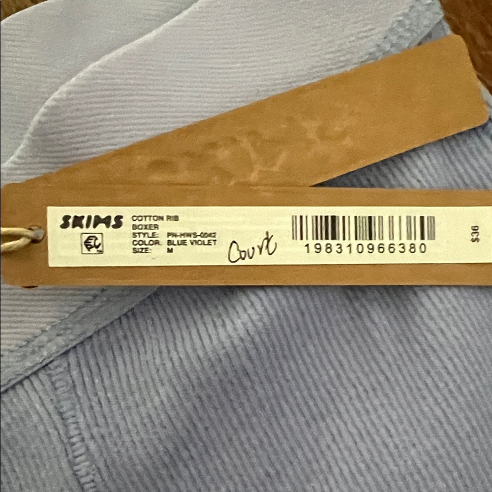 SKIMS Ribbed Boxers in Blue Violet Size Medium NWT - Picture 2 of 5